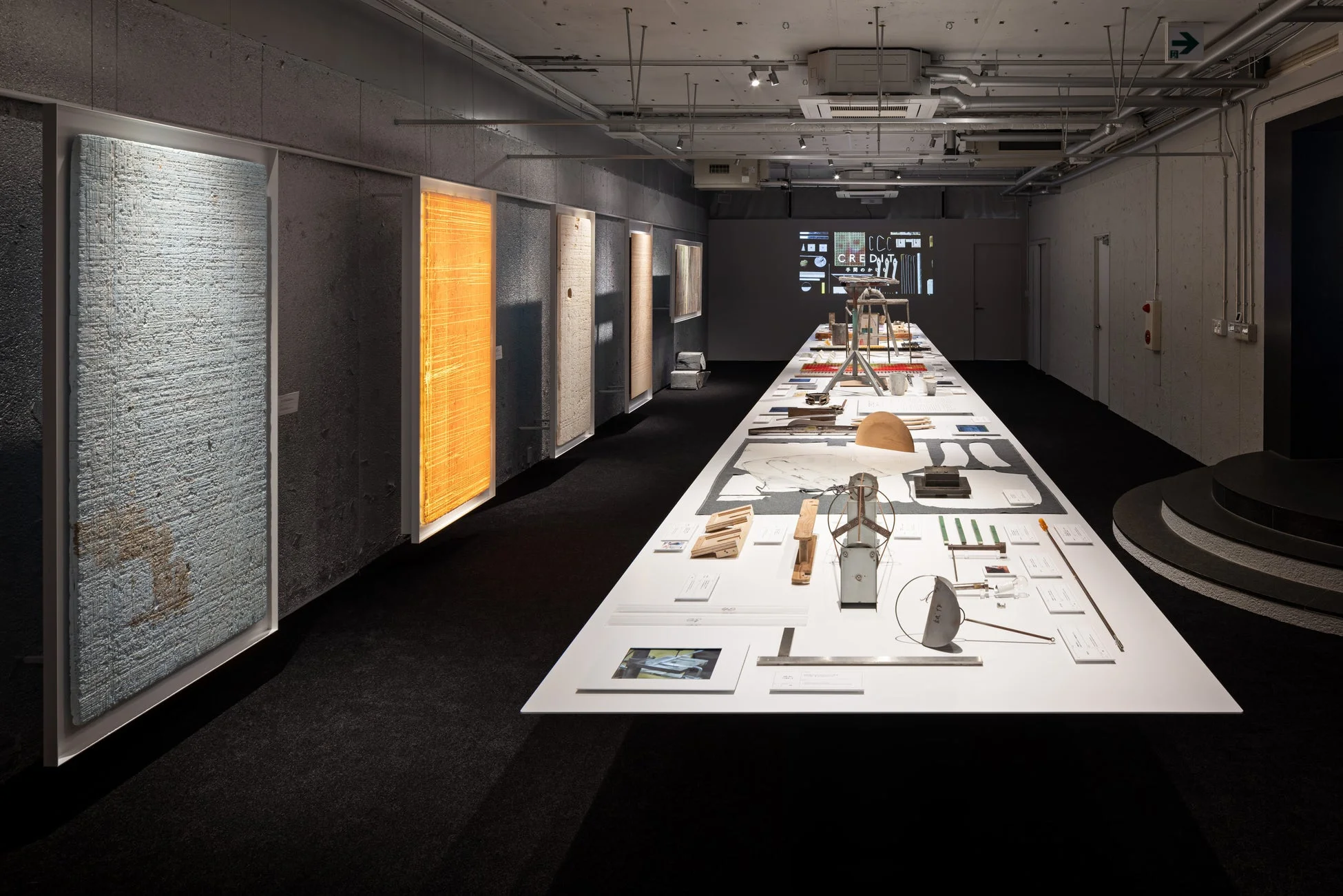 デザイン作品とプロトタイプの展示