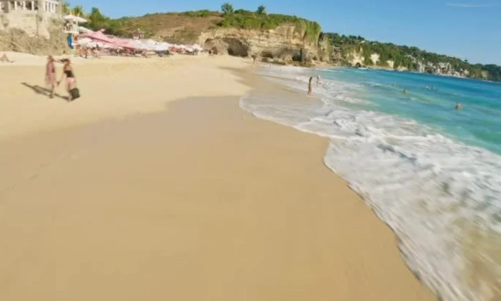 美しいビーチの空撮