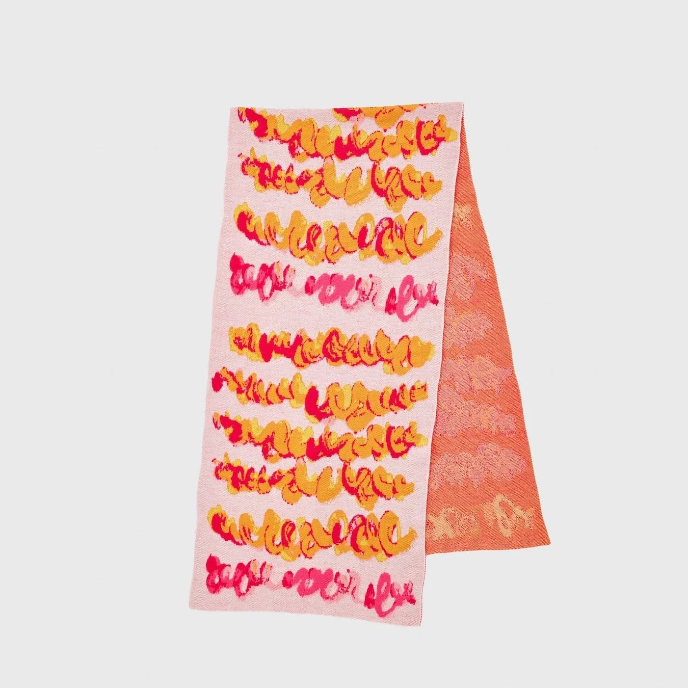 marina作品のジャカードマフラー