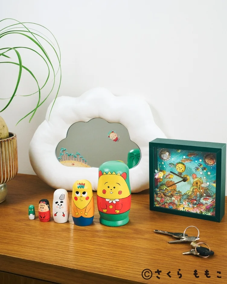 コジコジデザインのマトリョーシカや鏡などのインテリア雑貨