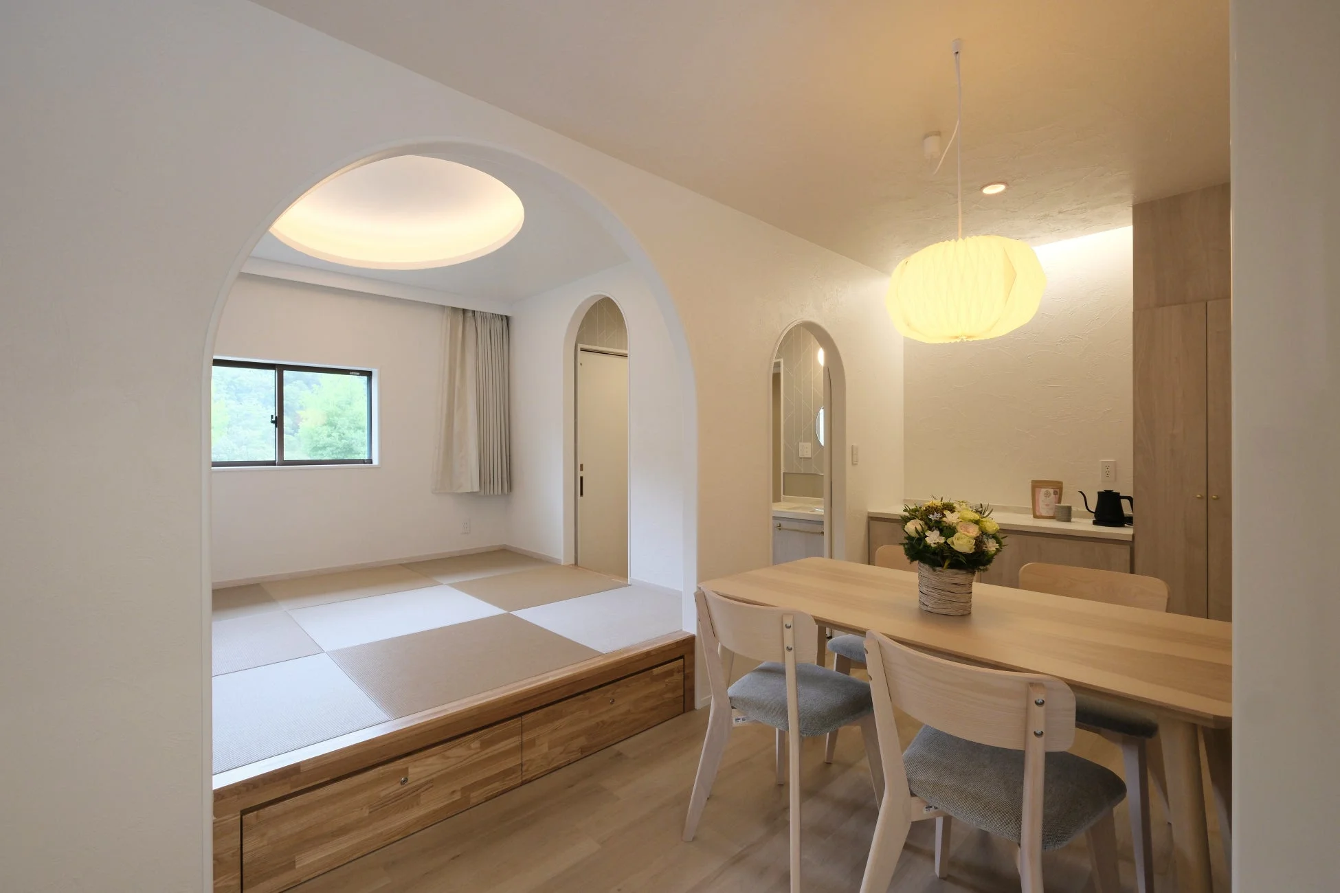 神石のたまご内観