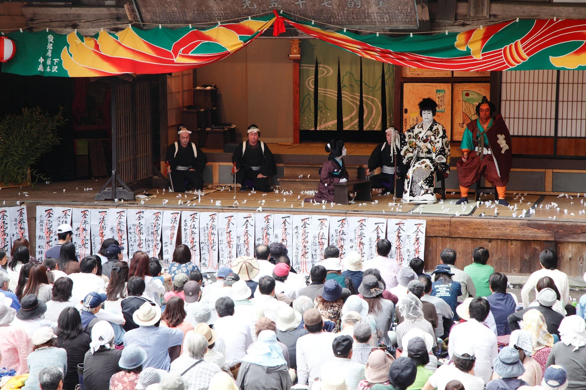 村の伝統を未来へつなぐ 大鹿歌舞伎の保存と継承