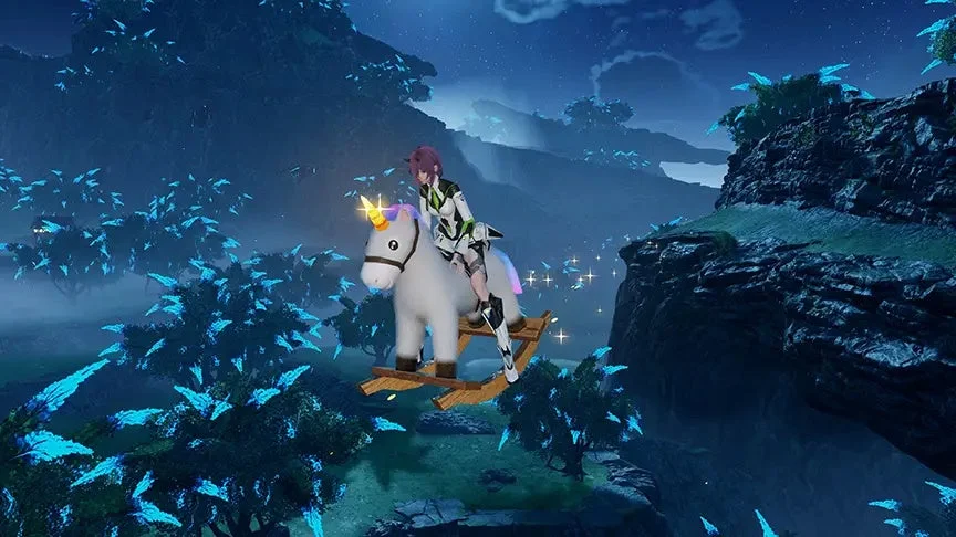 夜空の下、光る青い葉の植物が生い茂る幻想的な世界で、キャラクターがユニコーン型のロッキングホースに乗って空中を移動している様子。