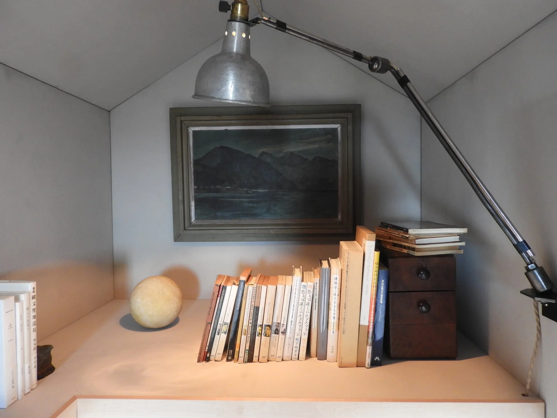 書架内部の様子