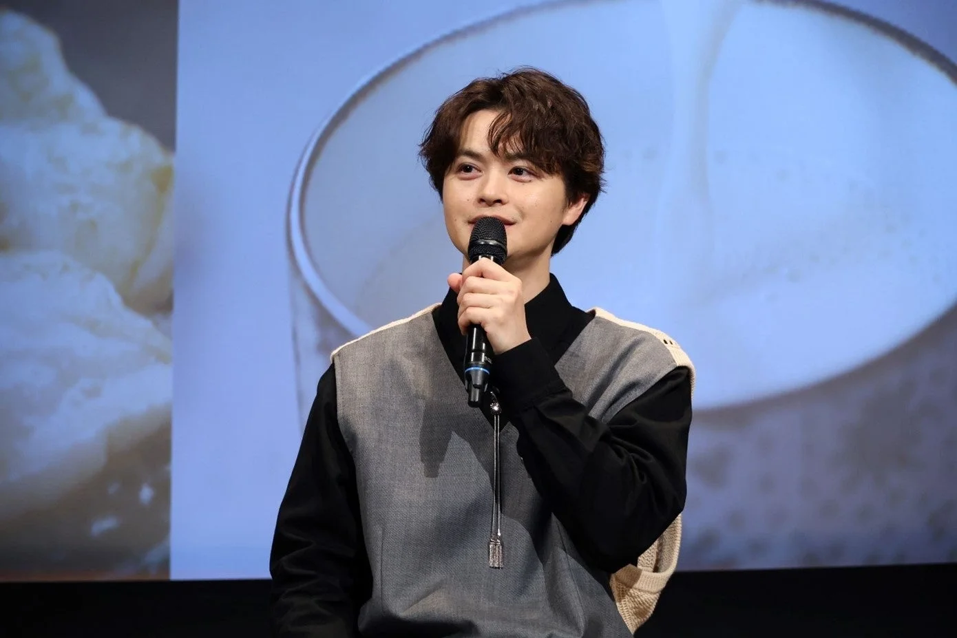 瀬戸康史さんが役柄について語る様子