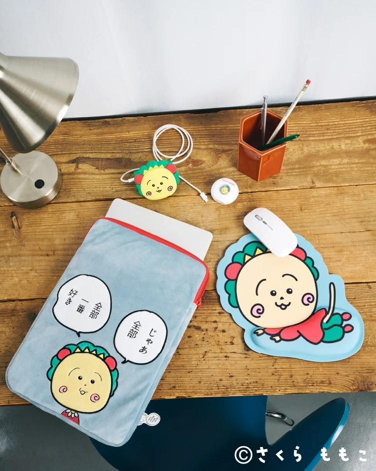 コジコジデザインのPCケースとマウスパッド