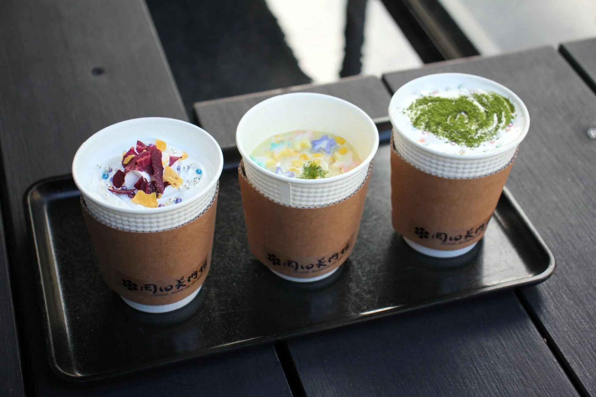 美古途：小豆薫る紫芋しるこ（おしるこ）・夕凪機：玉蜀黍和み黄金スープ（コーンスープ）・氷夏至：抹茶舞う翠ほのか（抹茶ラテ）