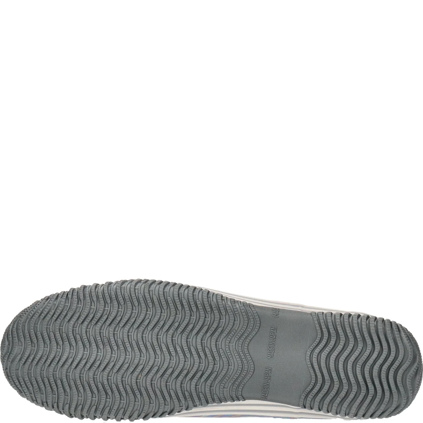 「MADE IN JAPAN」と表記されたスニーカーの靴底