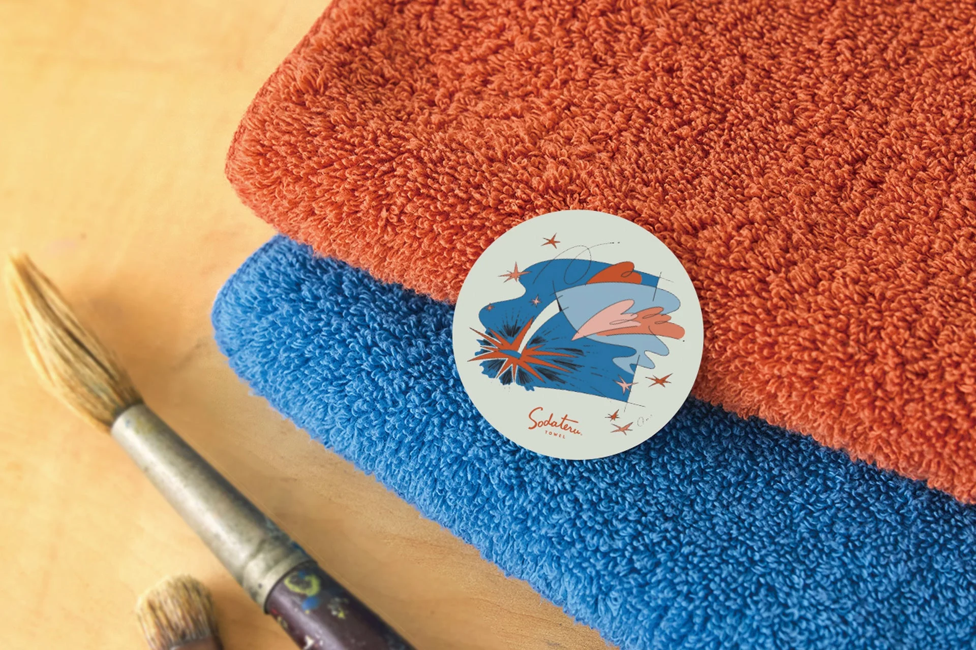 ノベルティシールが付属する限定カラータオル