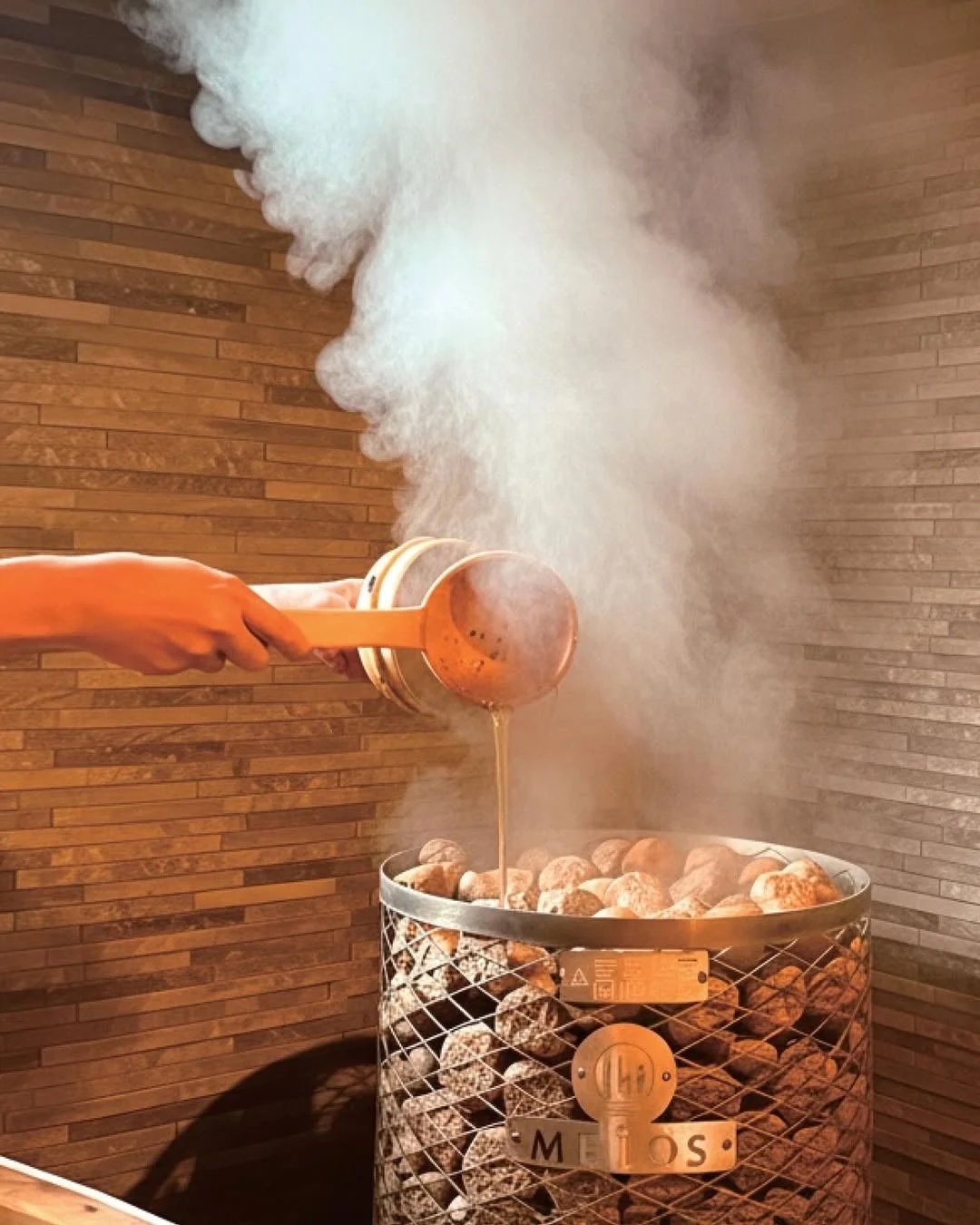 ロウリュの蒸気