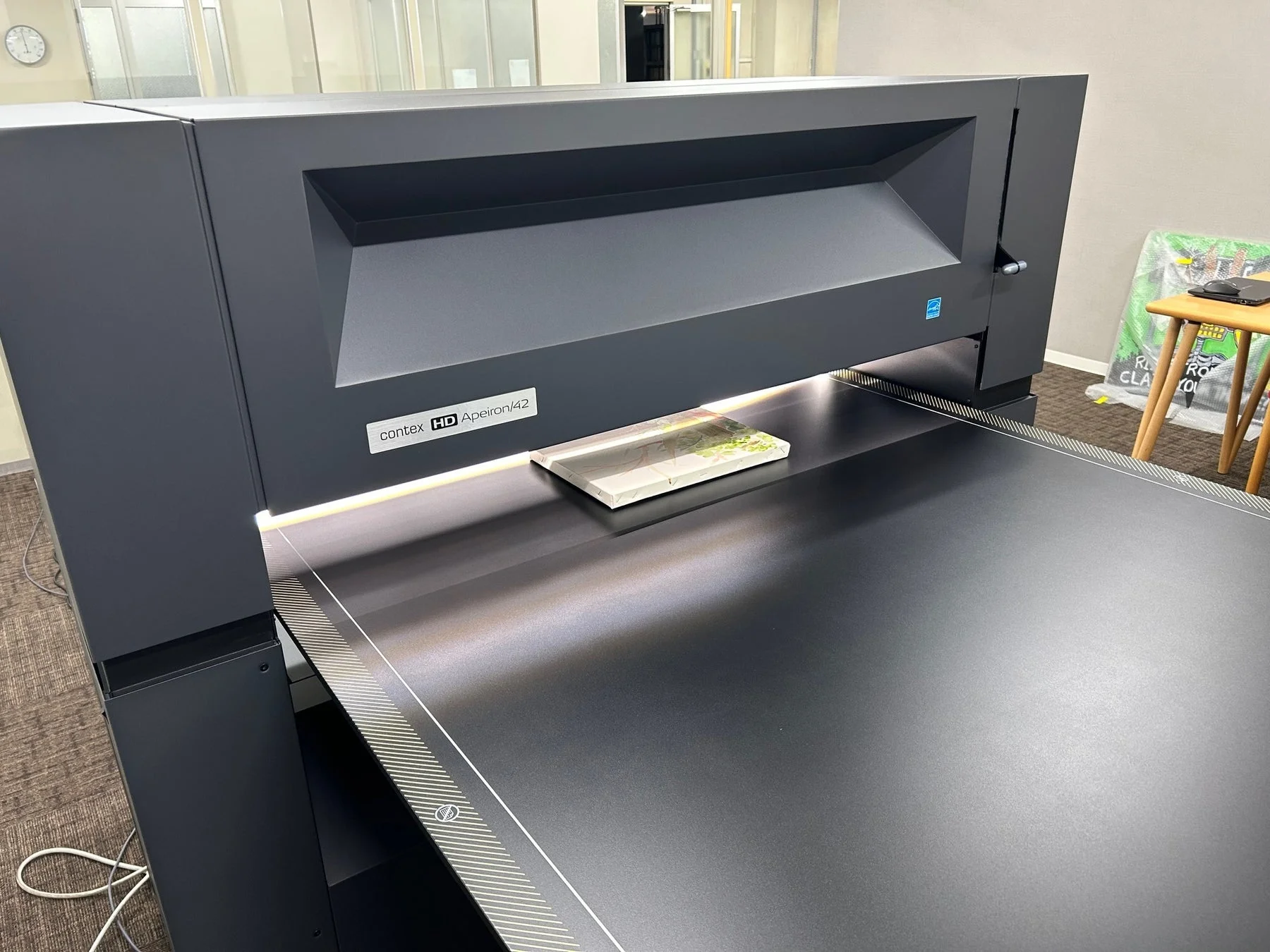 Contex HD Apeiron/42の全体像