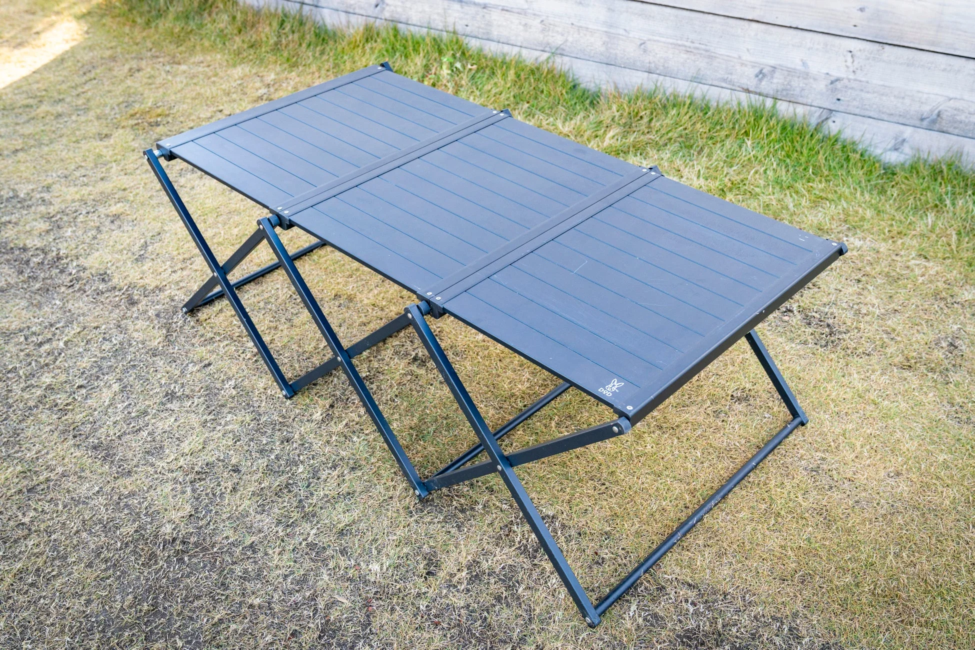 DODの折りたたみ式アウトドアテーブル