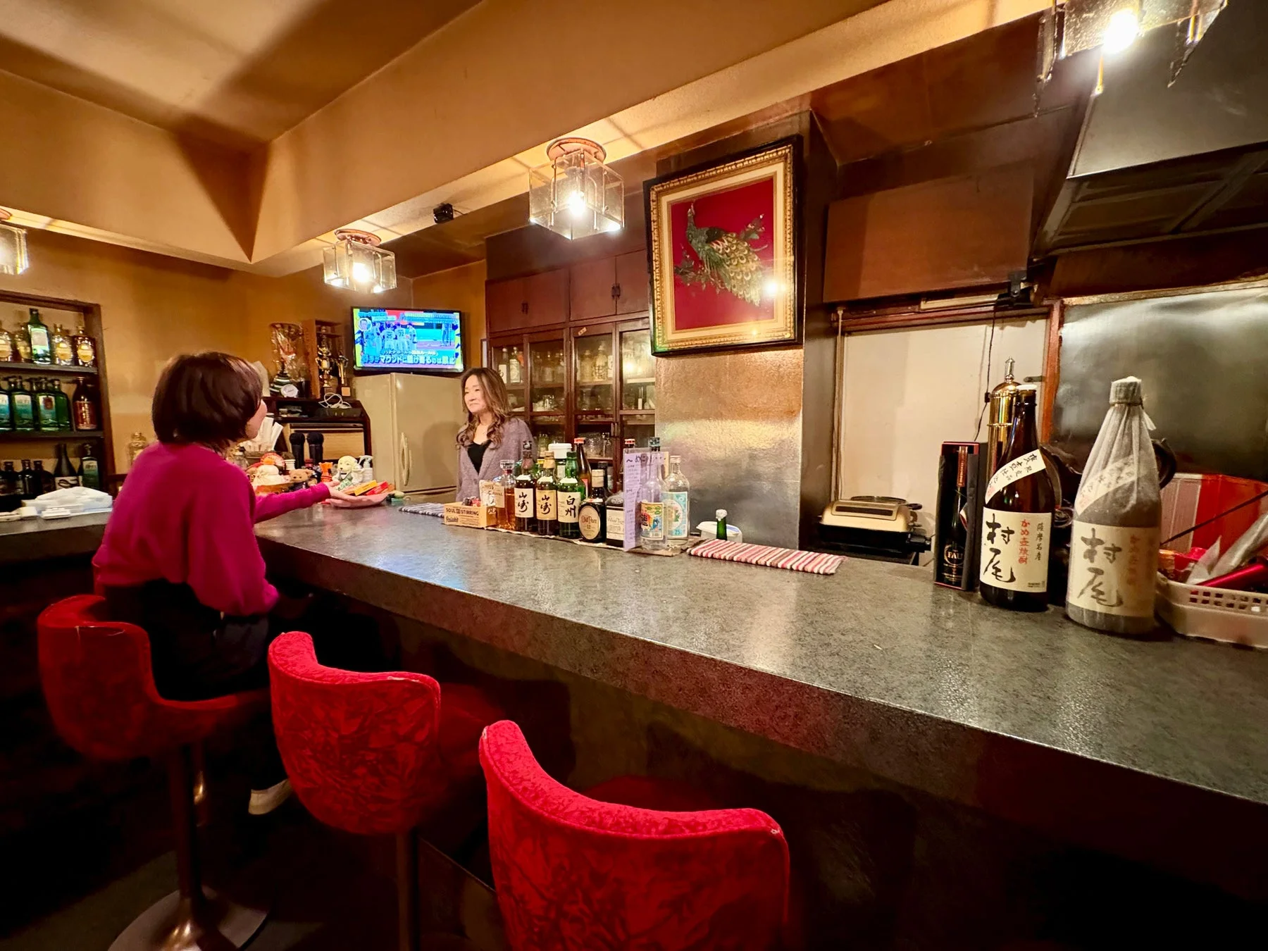 スナックくじゃくの店内