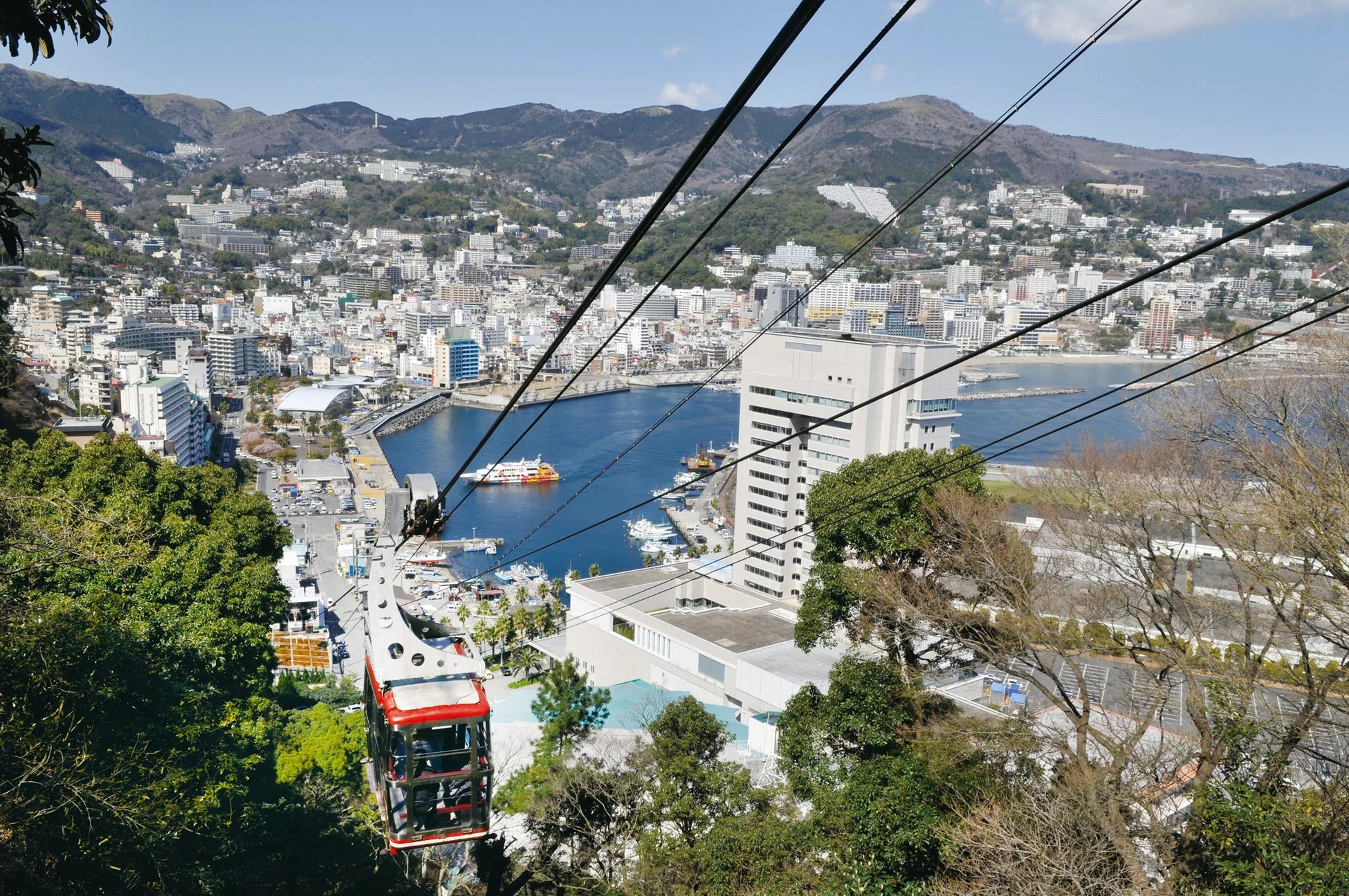アタミロープウェイから見た熱海の街並み