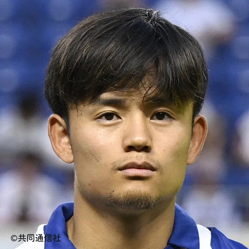 プロサッカー選手の久保建英選手