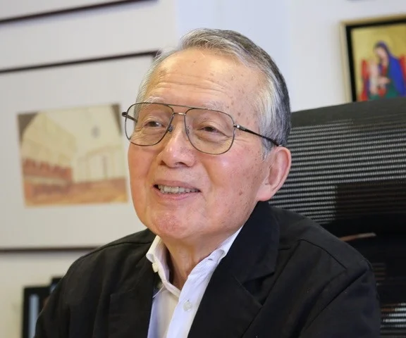 香山壽夫氏