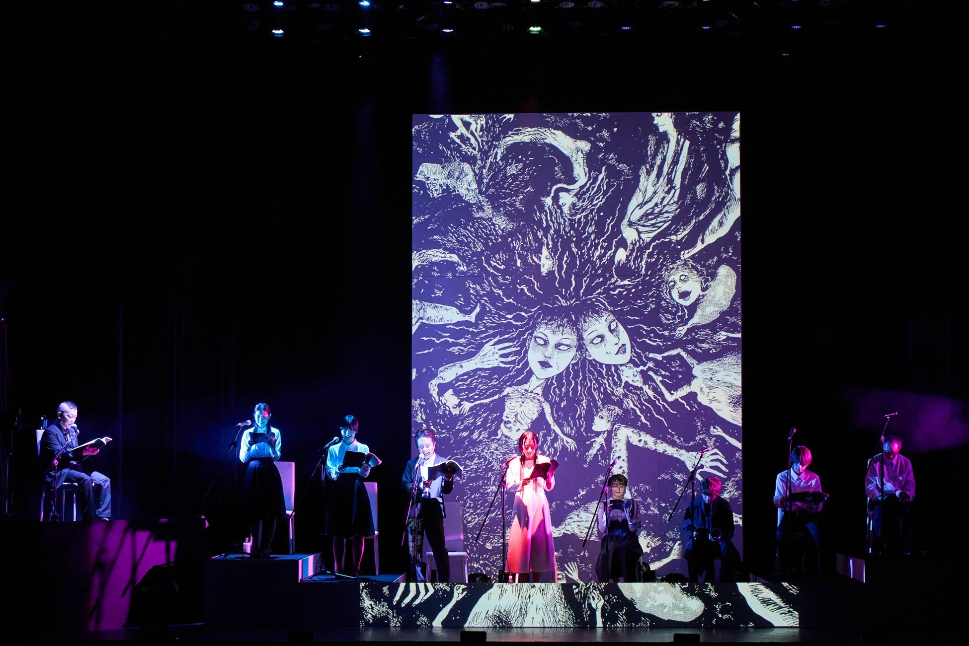 朗読劇「富江」開幕の様子