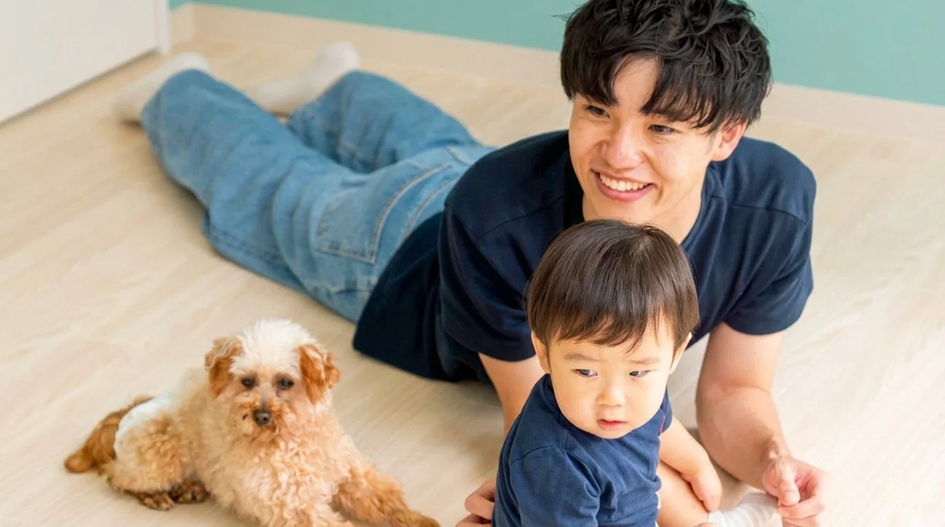 家族と犬が一緒にくつろぐ様子