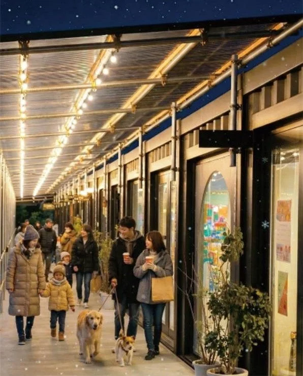 夜のショッピングストリート