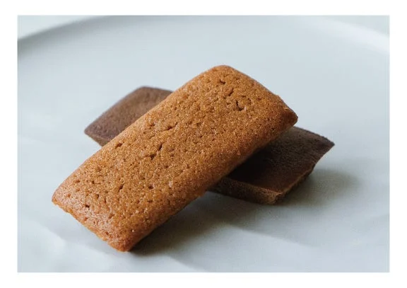 プレーンとチョコレートのフィナンシェ