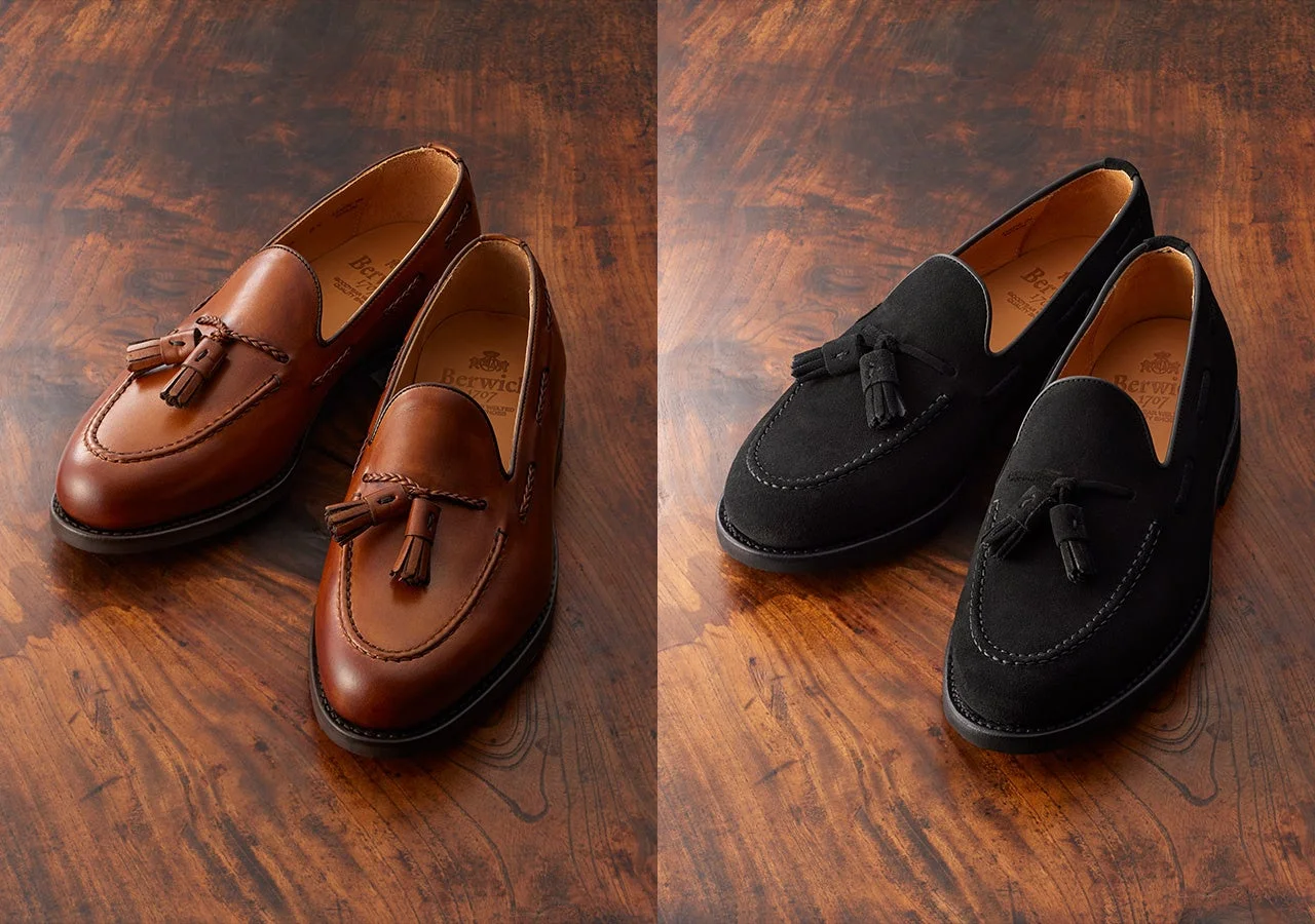 ブラウンとブラックのタッセルローファー