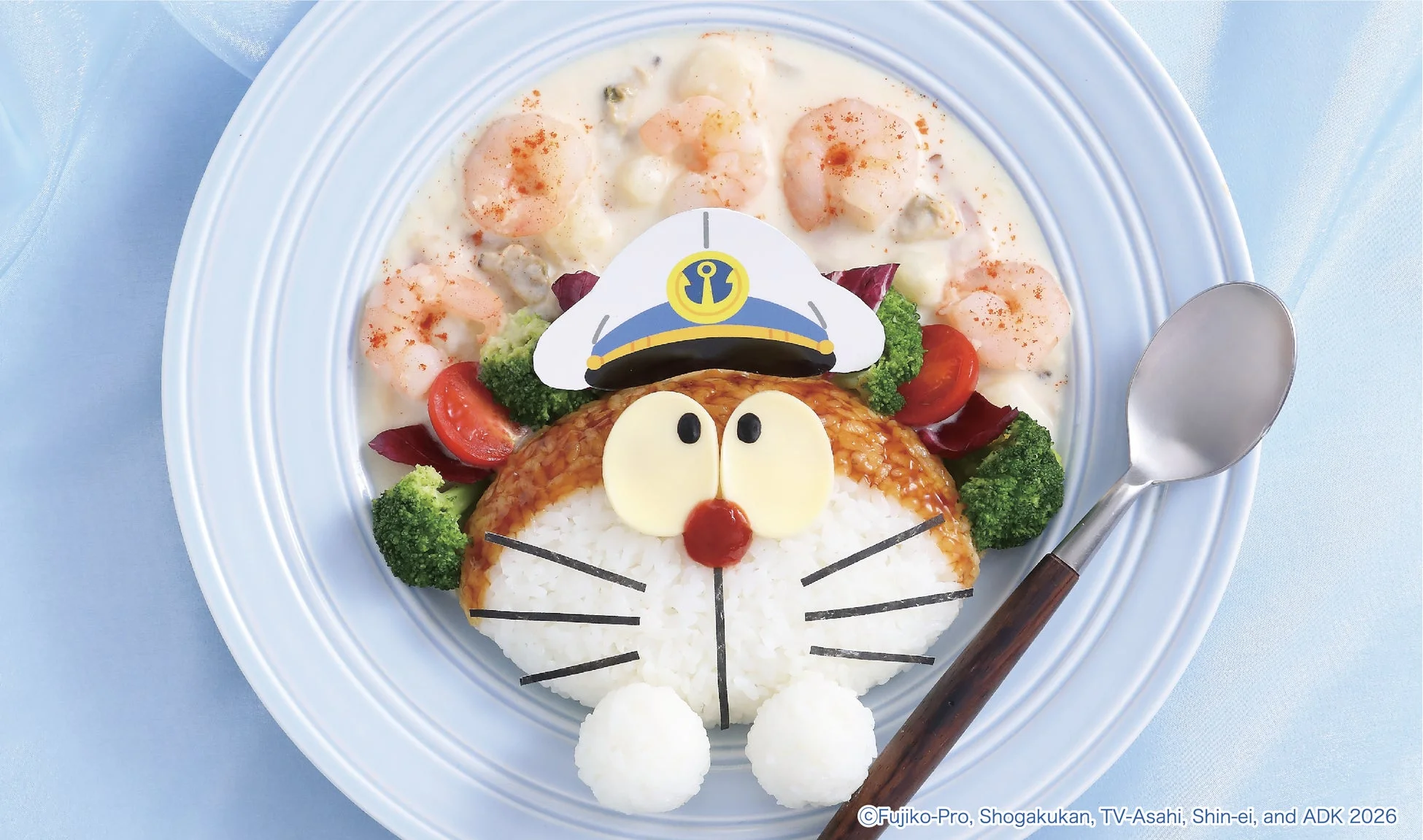 ドラえもんの顔を模したクリームシチュー