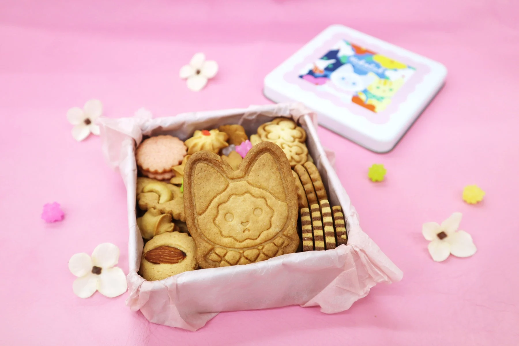 クッキー缶の中の詰め合わせ