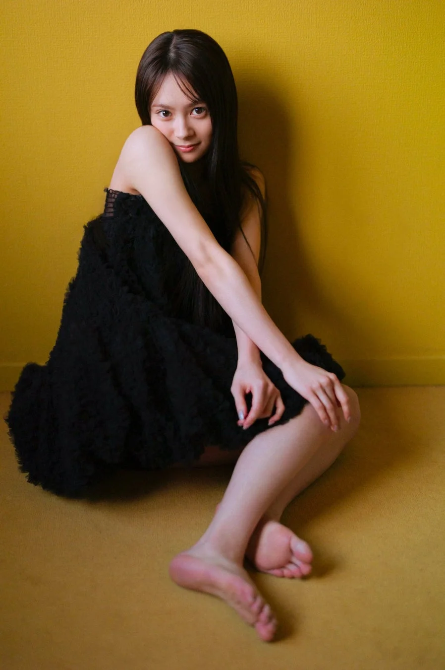 伊藤百花さんのグラビアカット