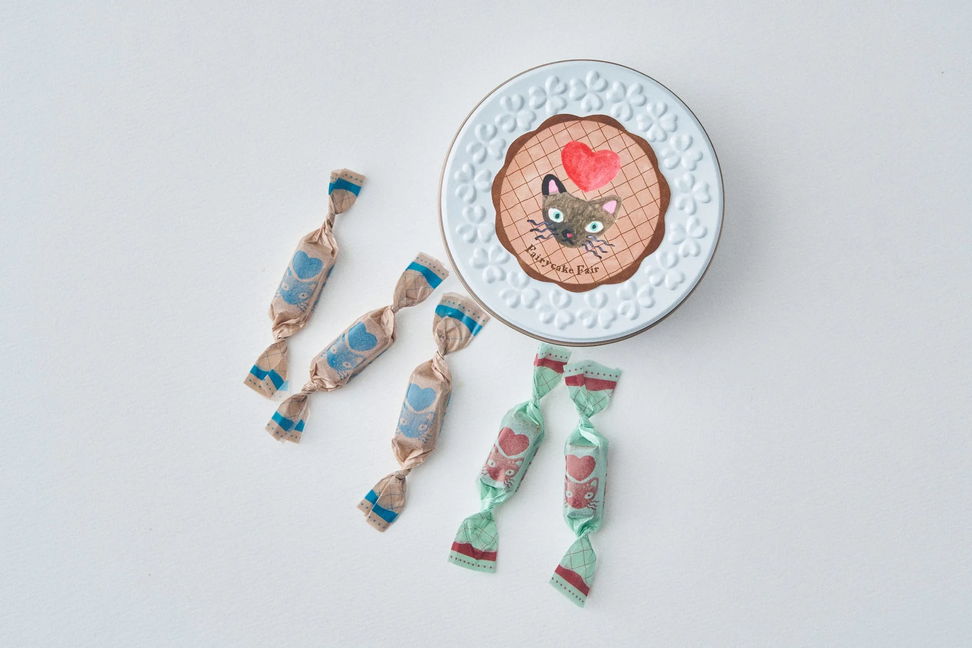 ミルク＆ビターチョコレート缶