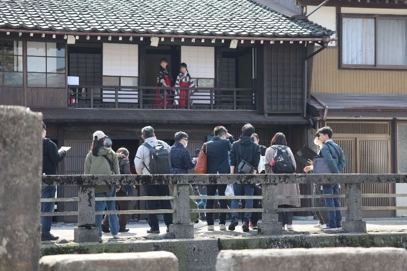 伝統的な日本家屋の街並み