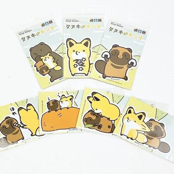 タヌキとキツネのビニールステッカーセット