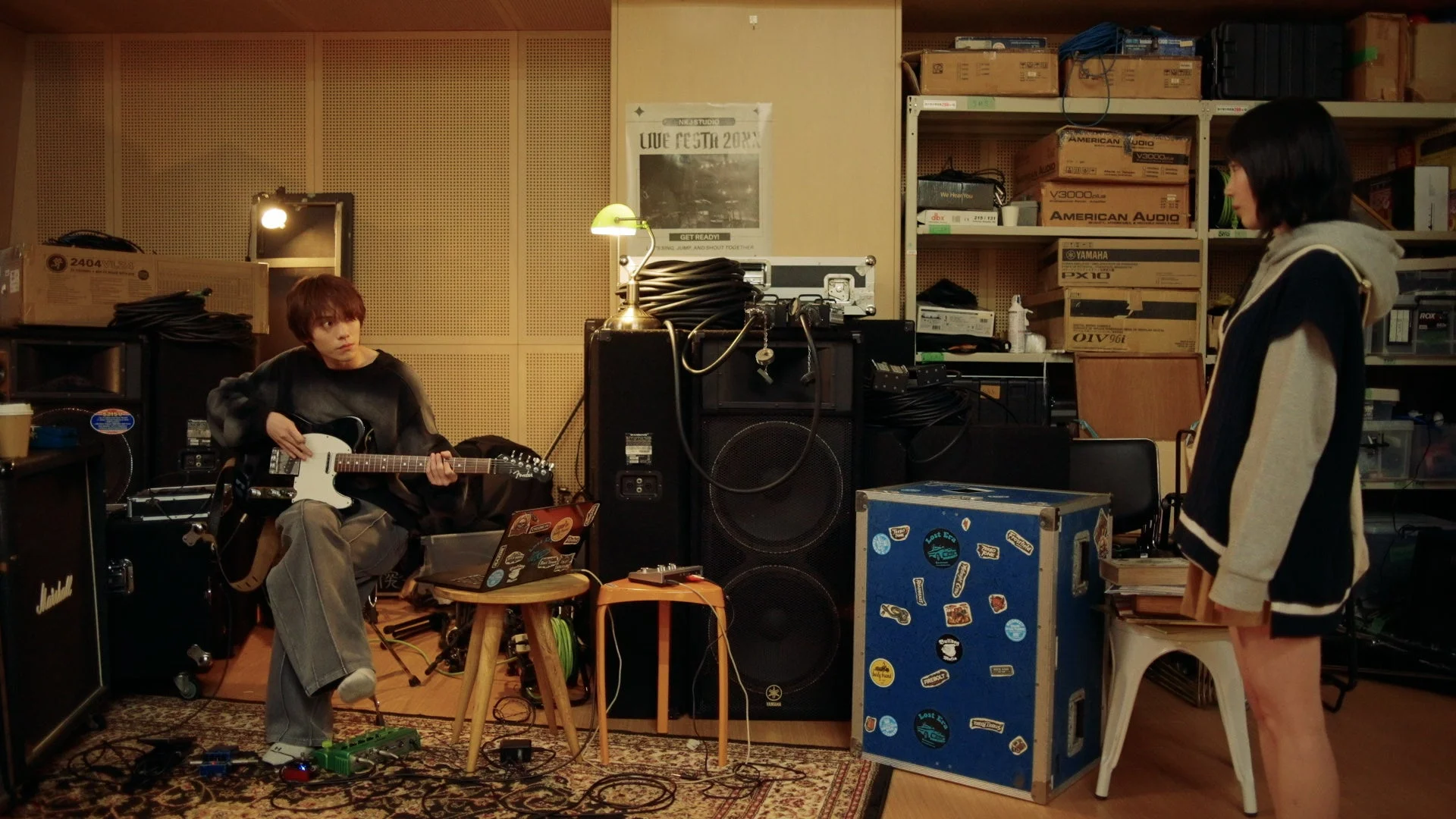 音楽スタジオでの撮影風景