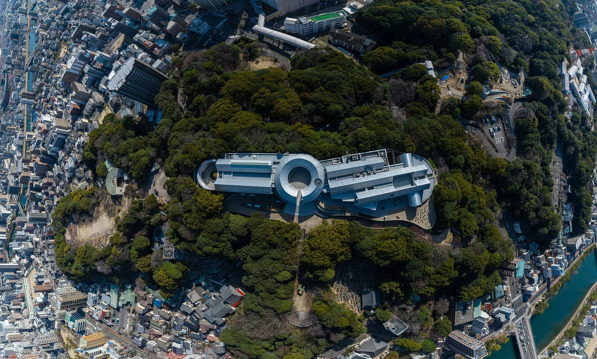 広島市現代美術館の空撮