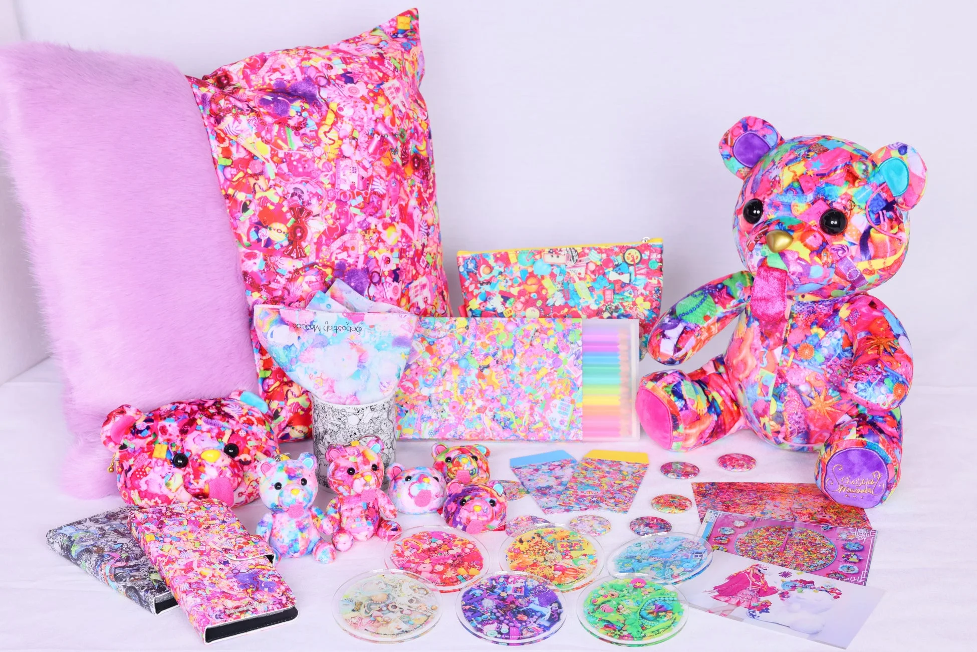 増田セバスチャン氏のカラフルな雑貨コレクション