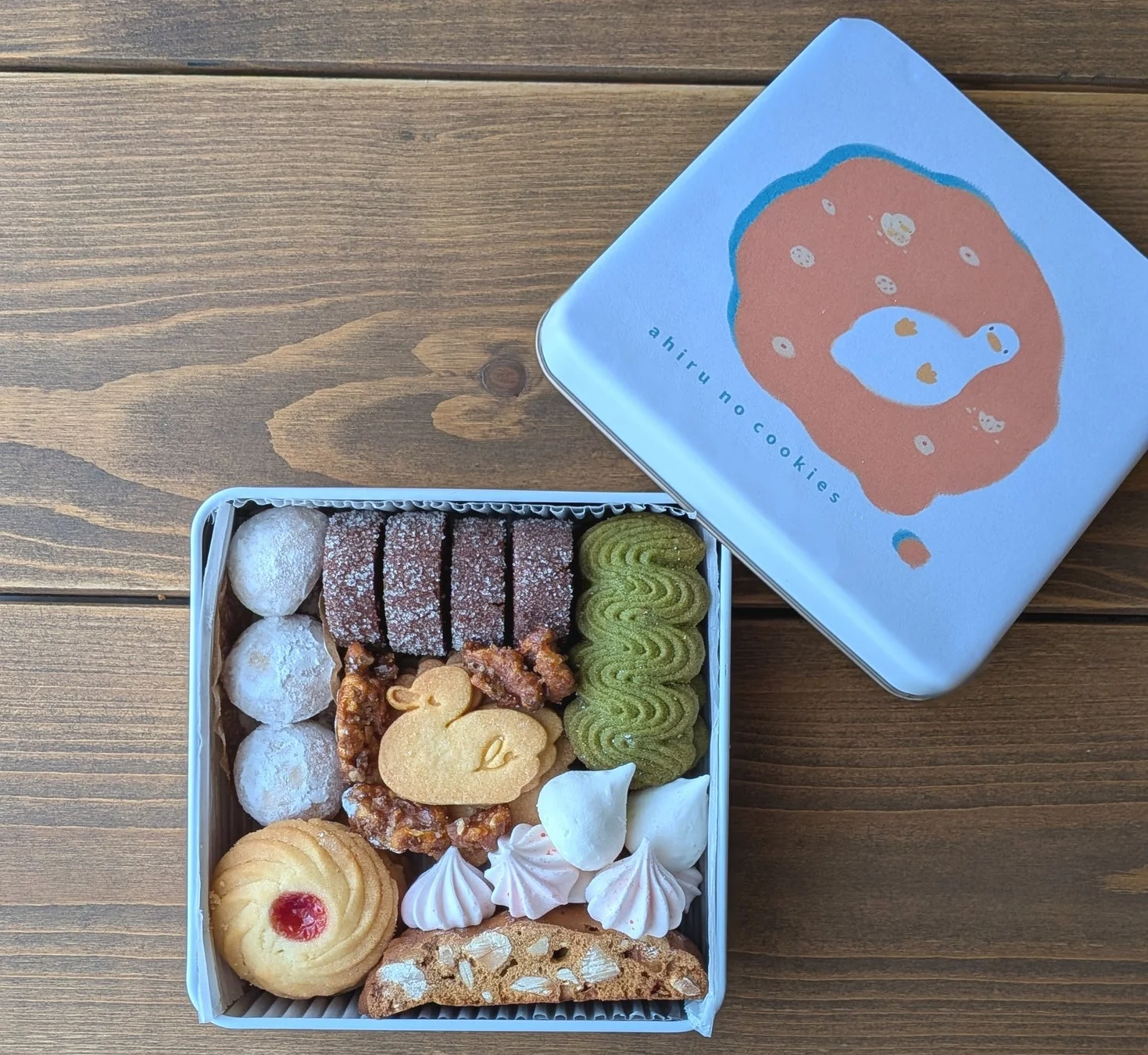 あひるのクッキー缶