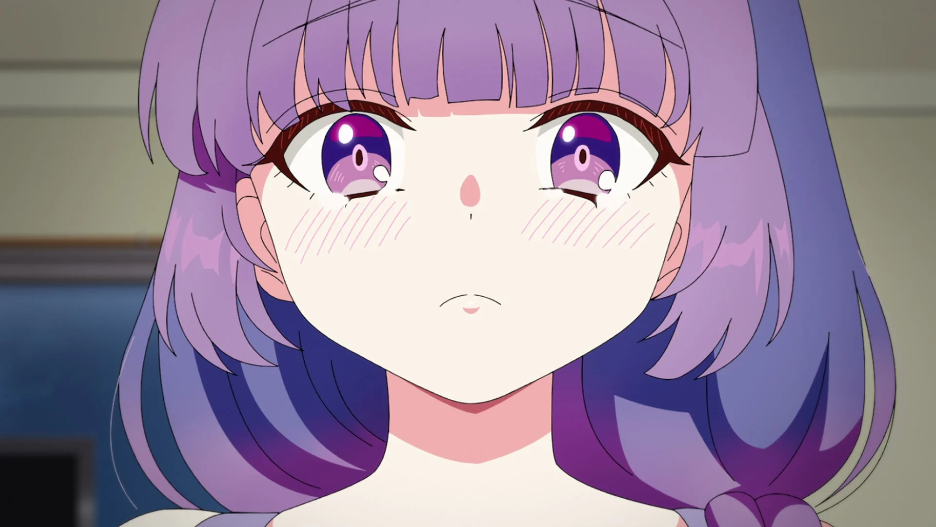 紫髪の女性のアップ