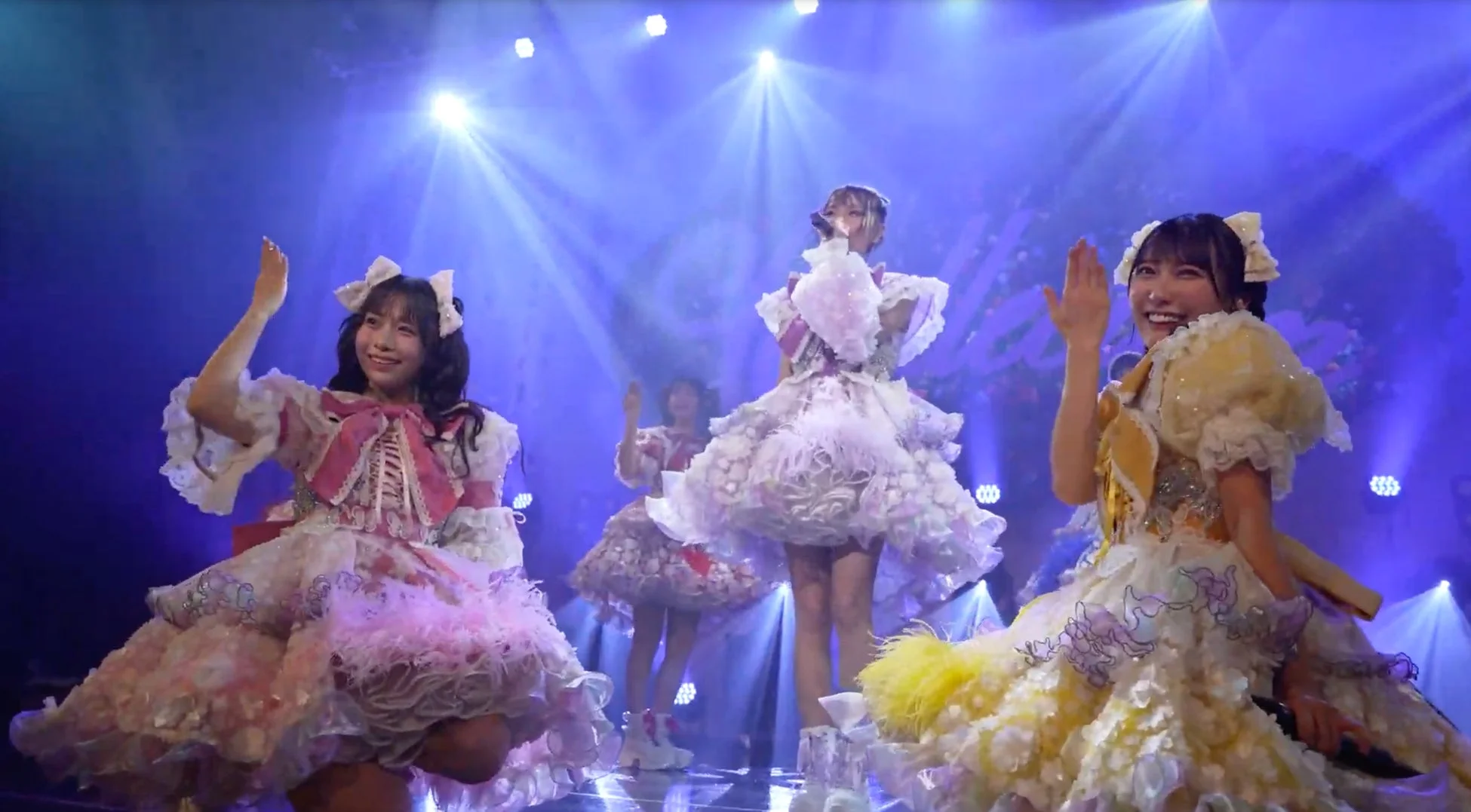 アイドル、ステージ、女性グループ