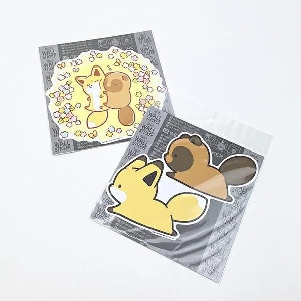 タヌキとキツネのウォールステッカーパッケージ