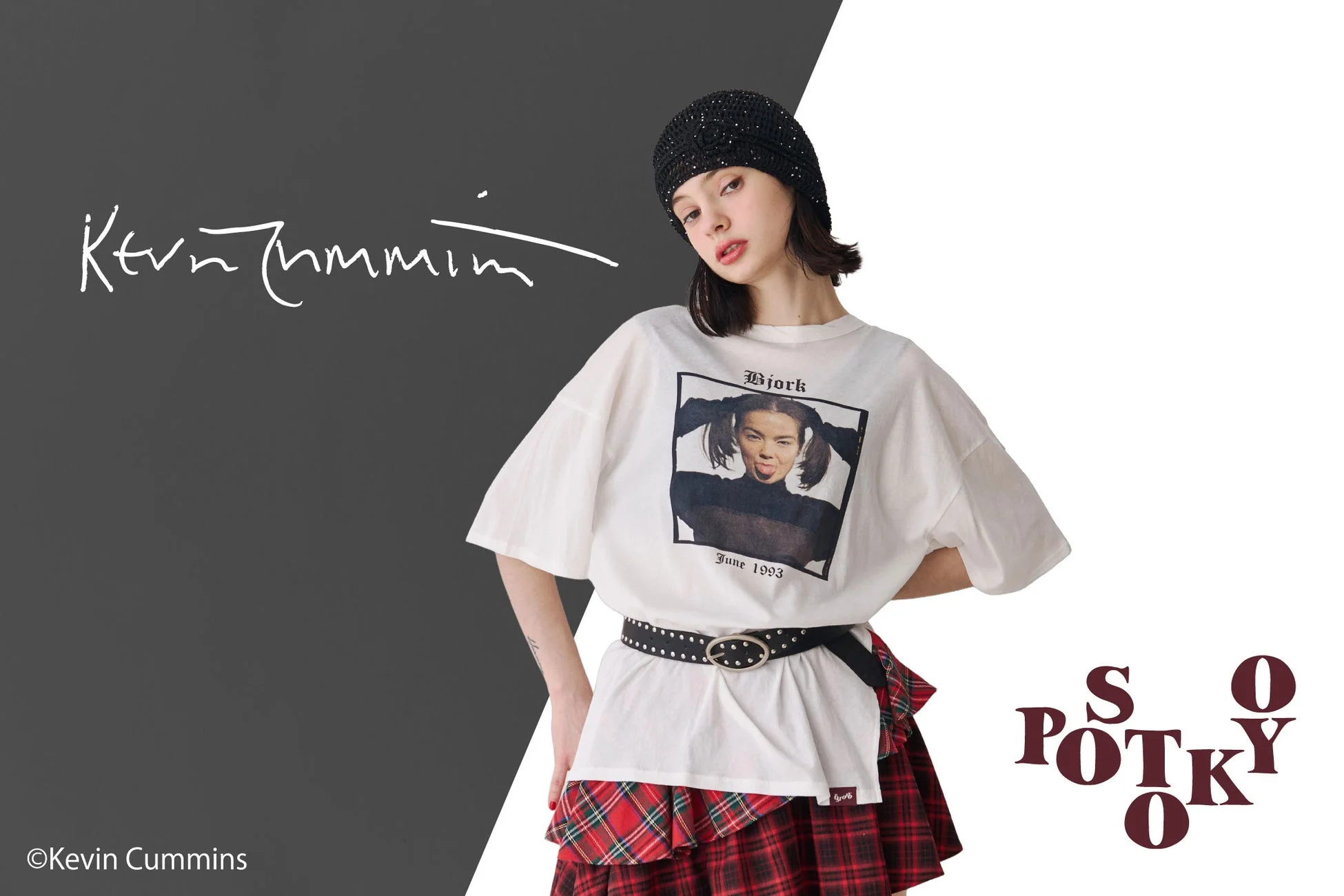 BjörkプリントTシャツのモデル