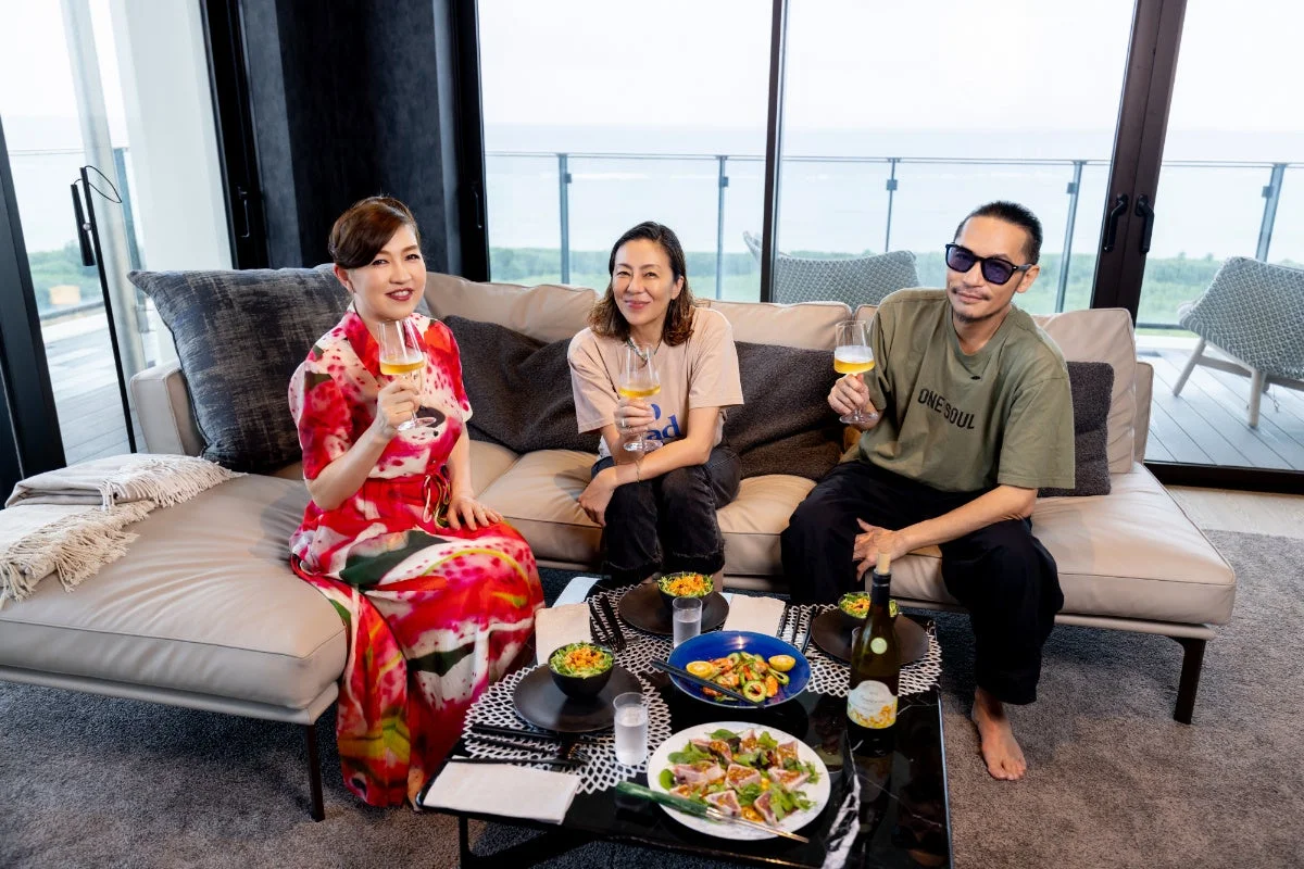 リラックスした空間での食事会