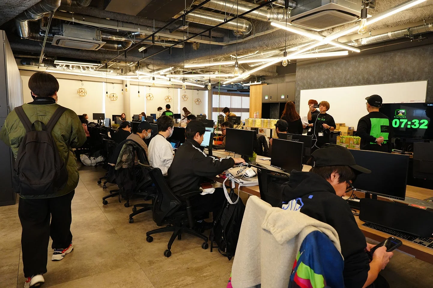 COLOTEKコンテストの作業風景