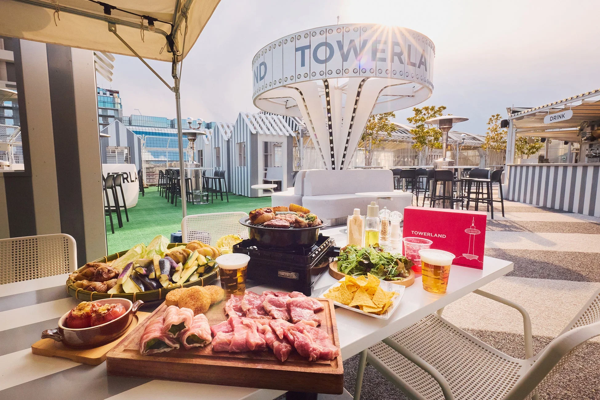 屋上テラスでのバーベキューの様子