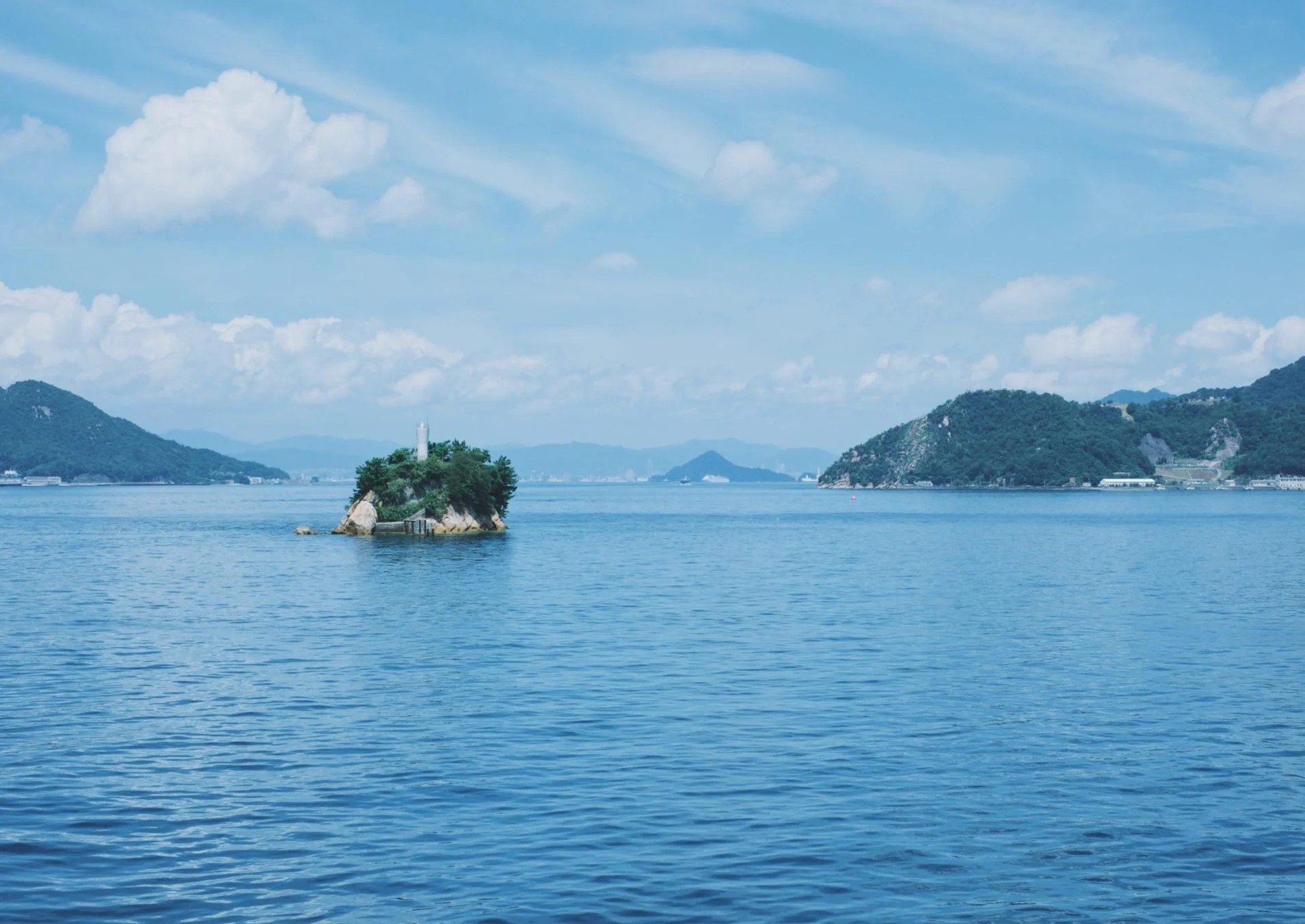島と灯台