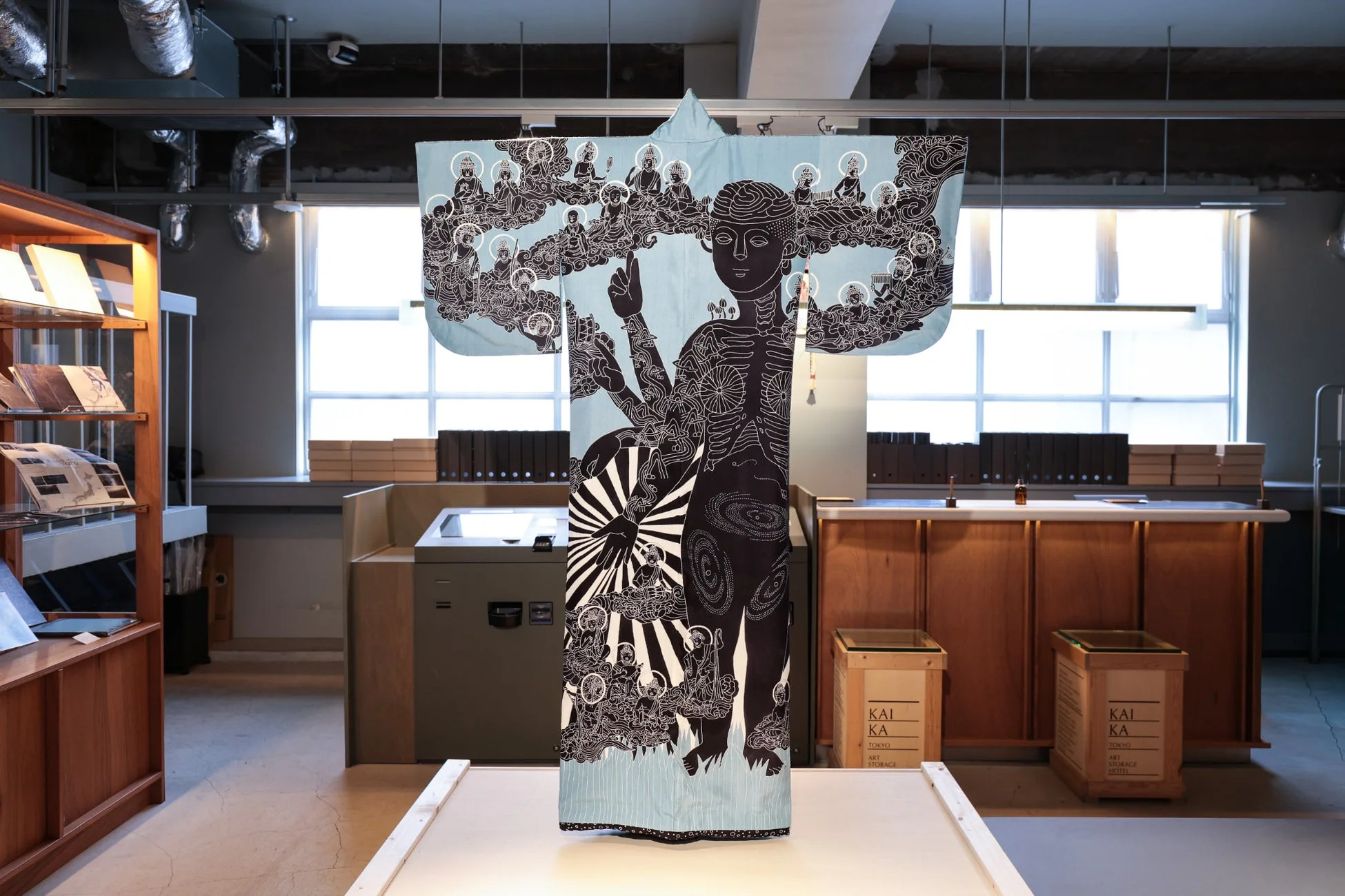 長友由紀氏の作品「生々流転」