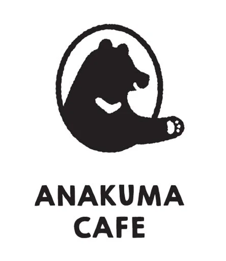 ANAKUMA CAFEロゴ