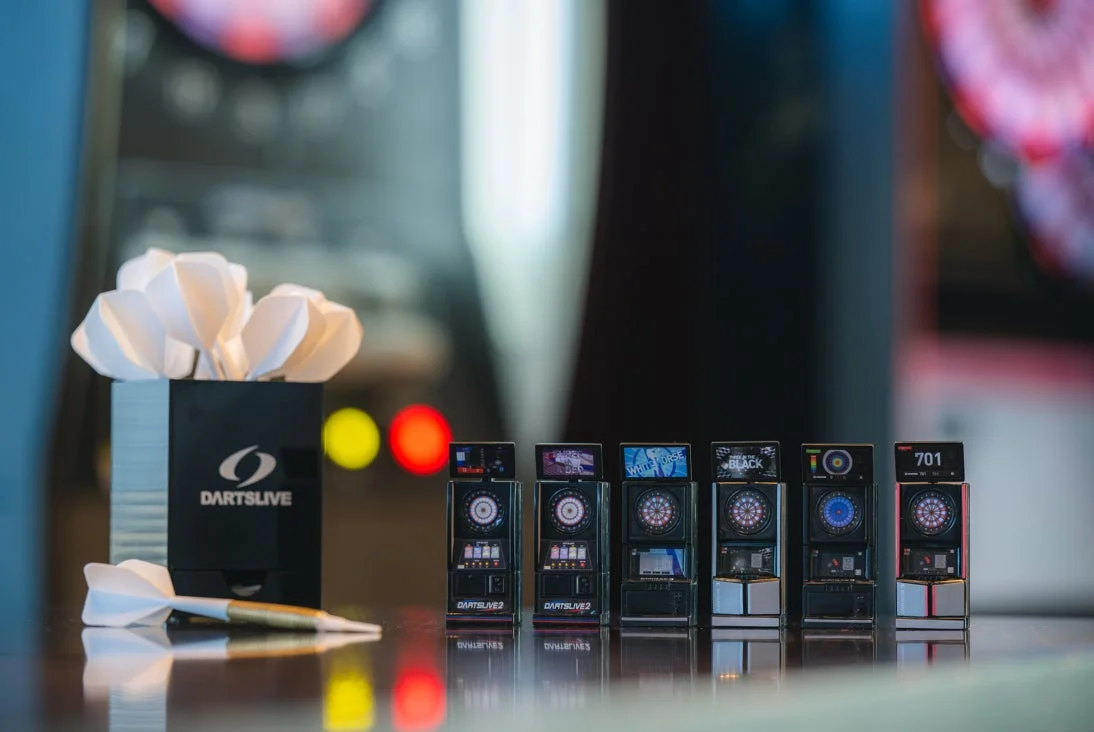 ミニチュアダーツマシンとダーツフライト、ダーツ本体