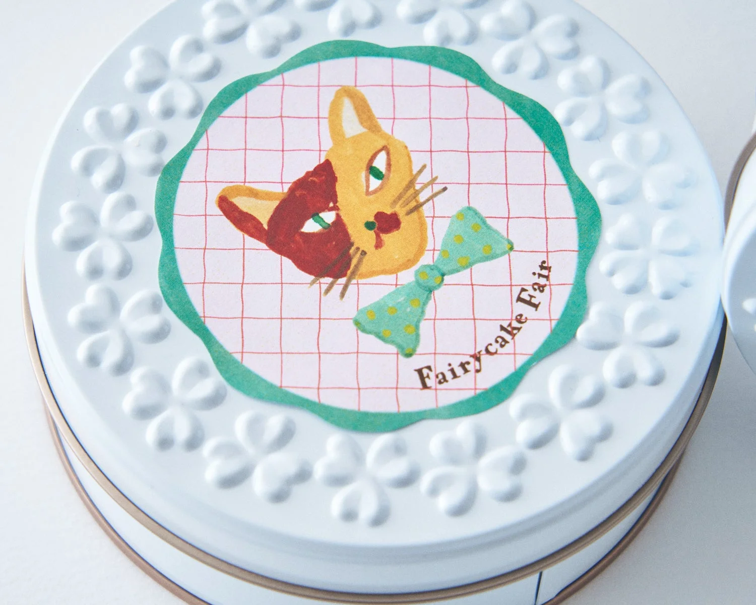 ネコドラジェ缶の一例