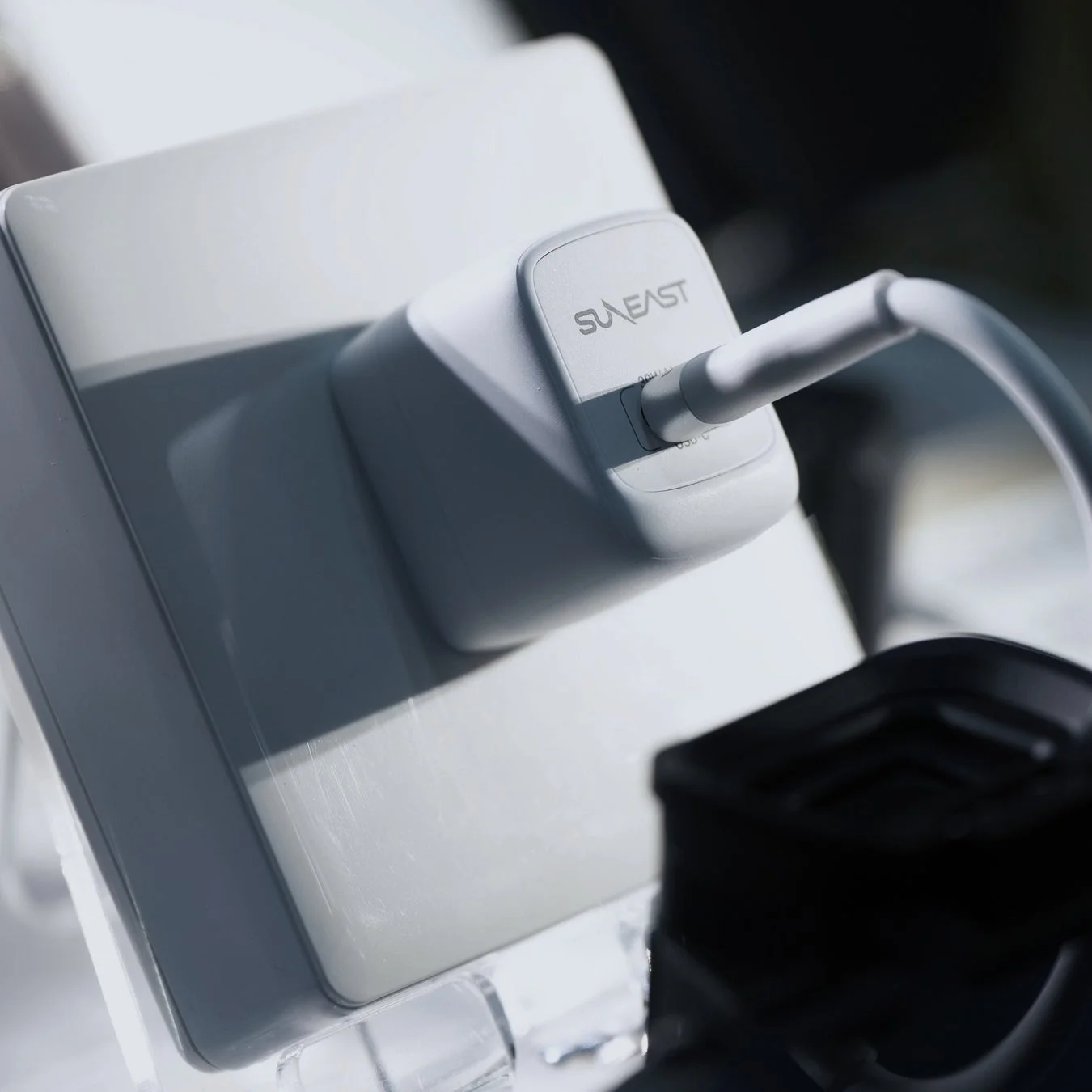 SUNEAST製USB-C充電器