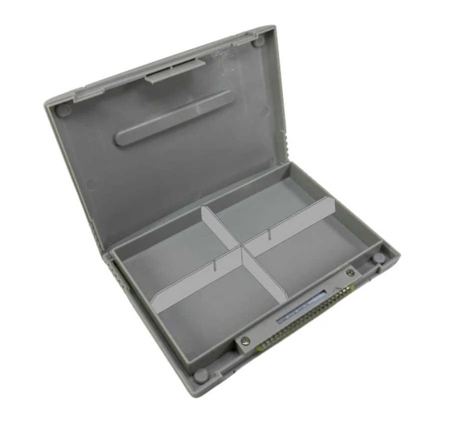 仕切りを使ったケースの別の角度