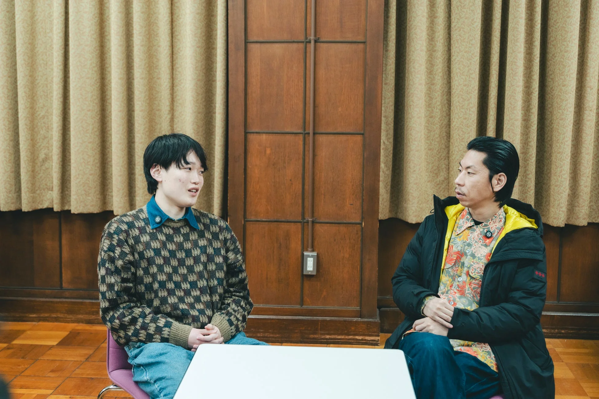 呂布カルマ氏と学生の対談風景